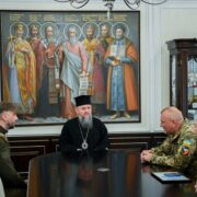 Блаженнійший Митрополит Епіфаній та генерал Кравченко обговорили підтримку українських військових