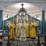 Престольне свято в кафедральному соборі: молитви за українських воїнів і хіротонія