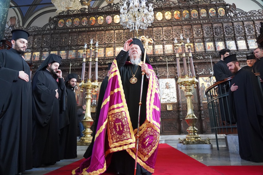 Патріарх Варфоломій висловив радість щодо відновлення відносин між Туреччиною та Грецією на святі Архангелів