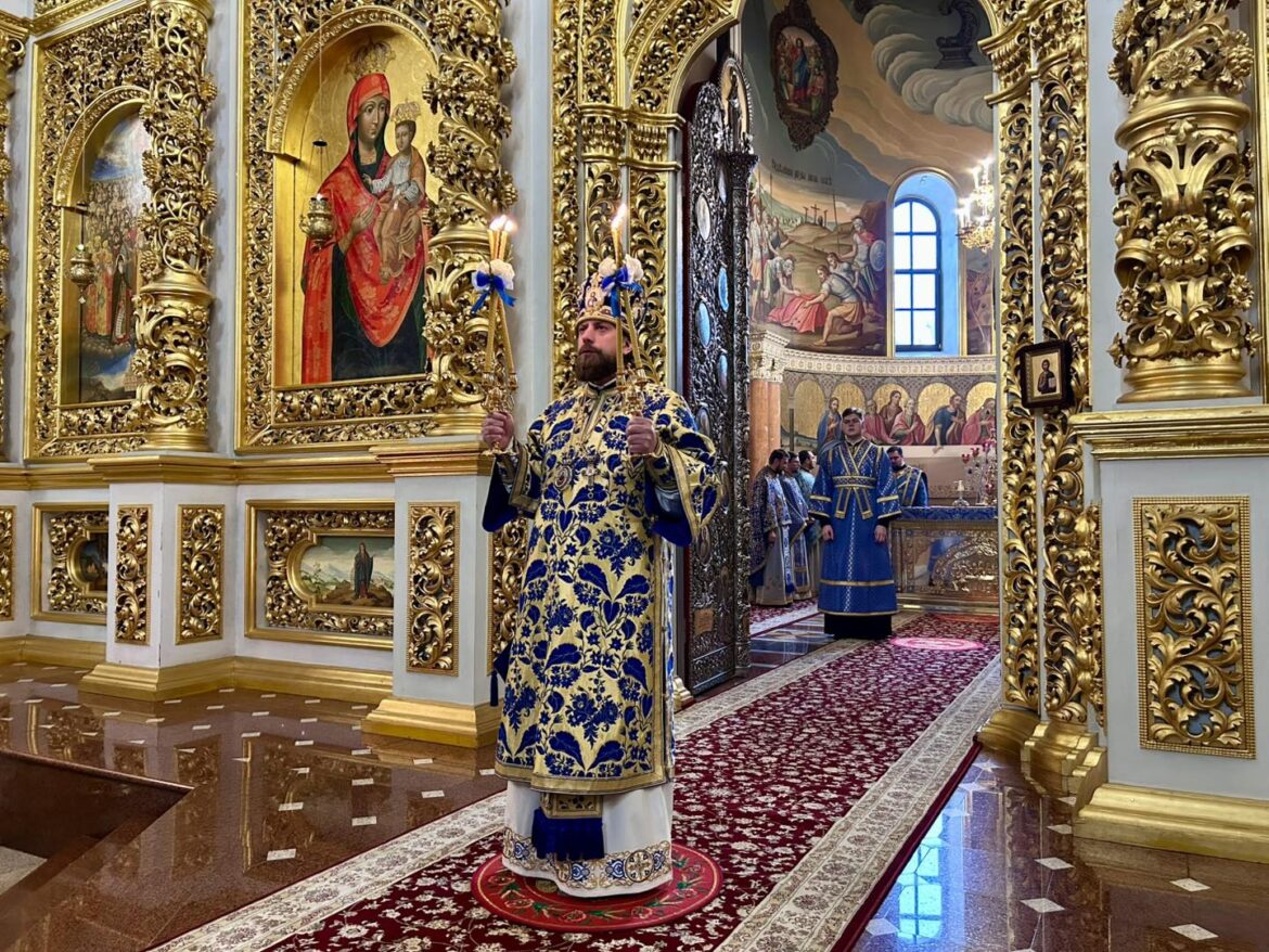 Києво-Печерська Лавра відзначила свято Введення в храм Пресвятої Богородиці