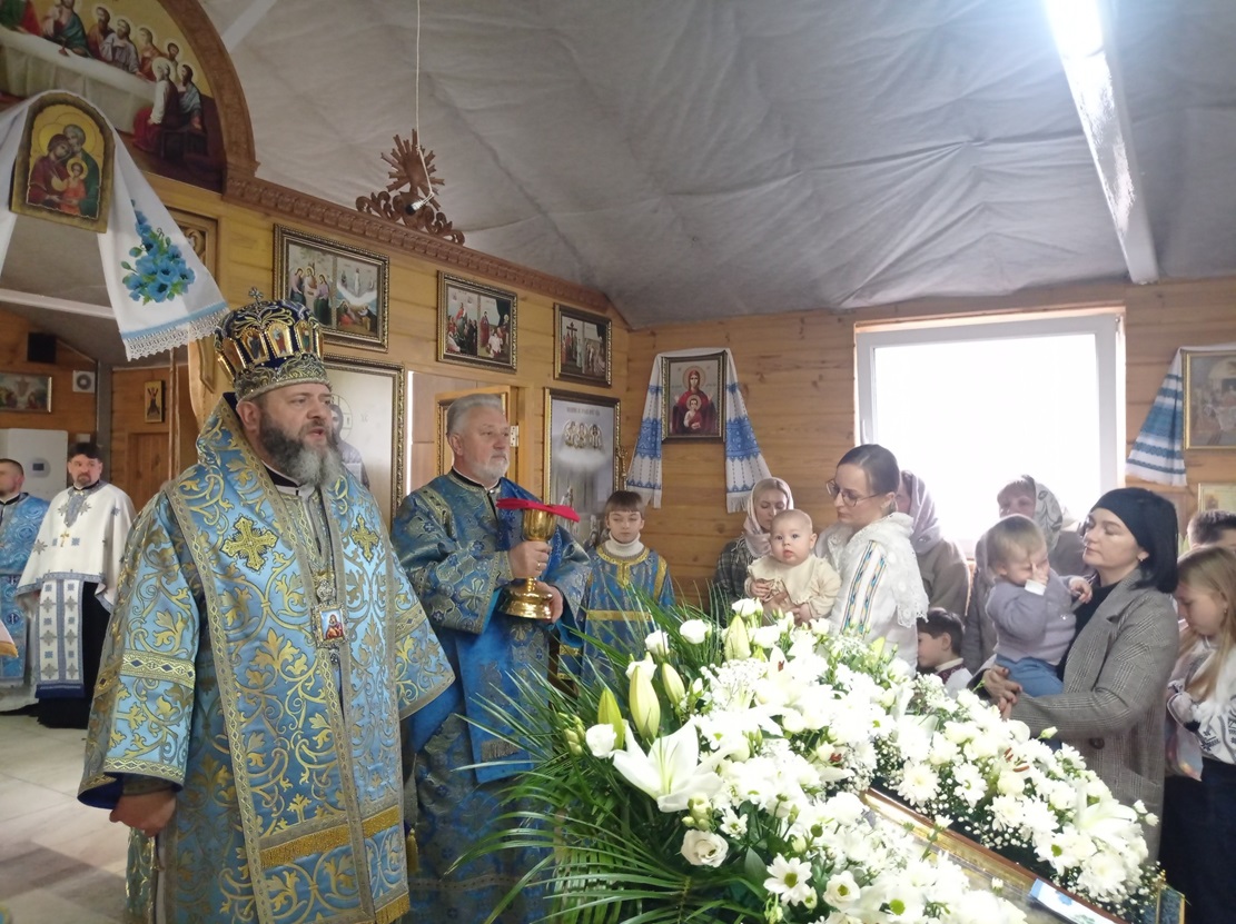 Молитва і єдність: престольне свято у дитячій церкві Луцька