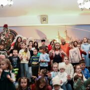 Різдвяна ялинка засяяла біля Спасо-Преображенського собору у Києві
