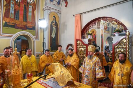У Броварах Блаженнійший Епіфаній возніс молитви за Україну та відзначив священика