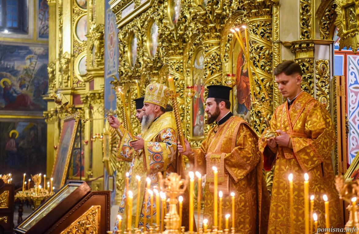 Духовна велич: Предстоятель ПЦУ звершив Всенічне бдіння у Золотоверхій обителі