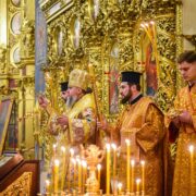 Духовна велич: Предстоятель ПЦУ звершив Всенічне бдіння у Золотоверхій обителі