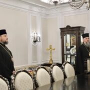 Святковий візит: митрополит Олександр передав ікону великомученика Георгія