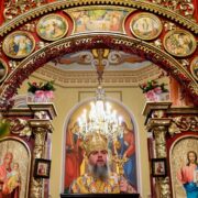 У Броварах Блаженнійший Епіфаній возніс молитви за Україну та відзначив священика