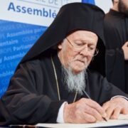 «З любов'ю, на пам’ять…»: у Дніпрі вшанували Героїв України