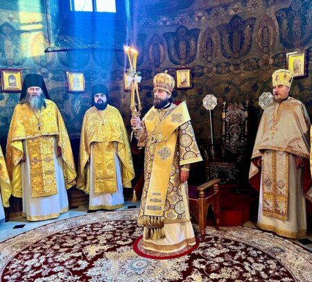 Єпископ Авраамій очолив богослужіння в Києво-Печерській лаврі
