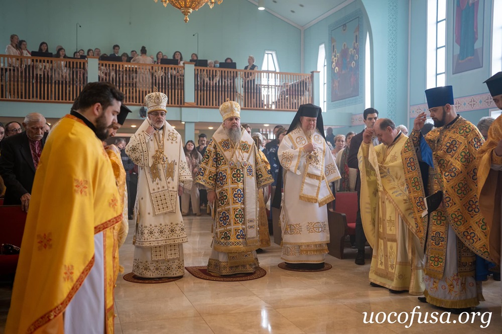 Історична подія: Митрополит Епіфаній відвідав УПЦ США