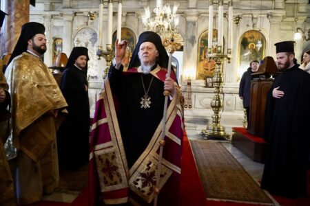 Рівноправність у мирі: Вселенський Патріарх закликає включити Україну у переговори