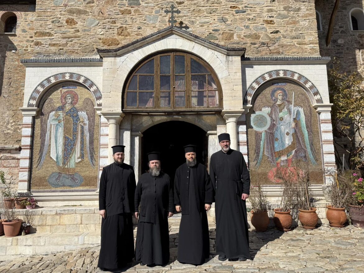 Афон: молитва українських паломників на Святій Горі