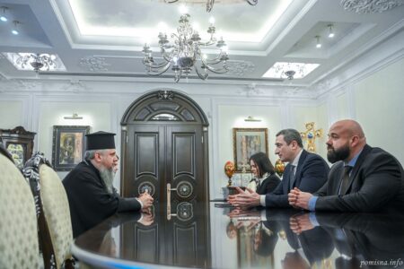 Митрополит Епіфаній зустрівся з Віце-прем’єр-міністром: обговорено допомогу постраждалим від війни