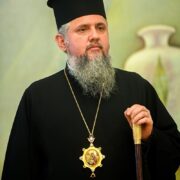 Тайна Проскомидії: як наші молитви стають частиною Євхаристії