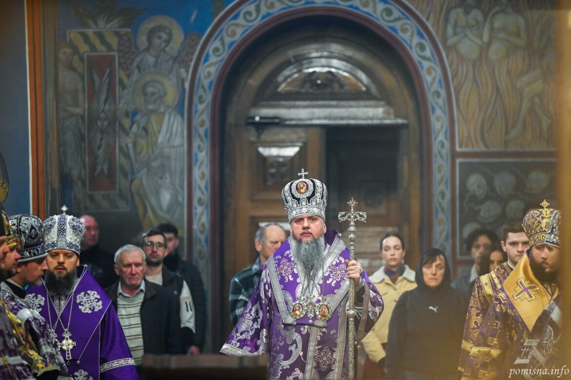 У Свято-Михайлівському Золотоверхому соборі відбулося Всенічне бдіння під проводом Митрополита Епіфанія