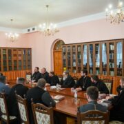 Церква – духовна опора в час війни: Предстоятель ПЦУ звернувся до київського духовенства