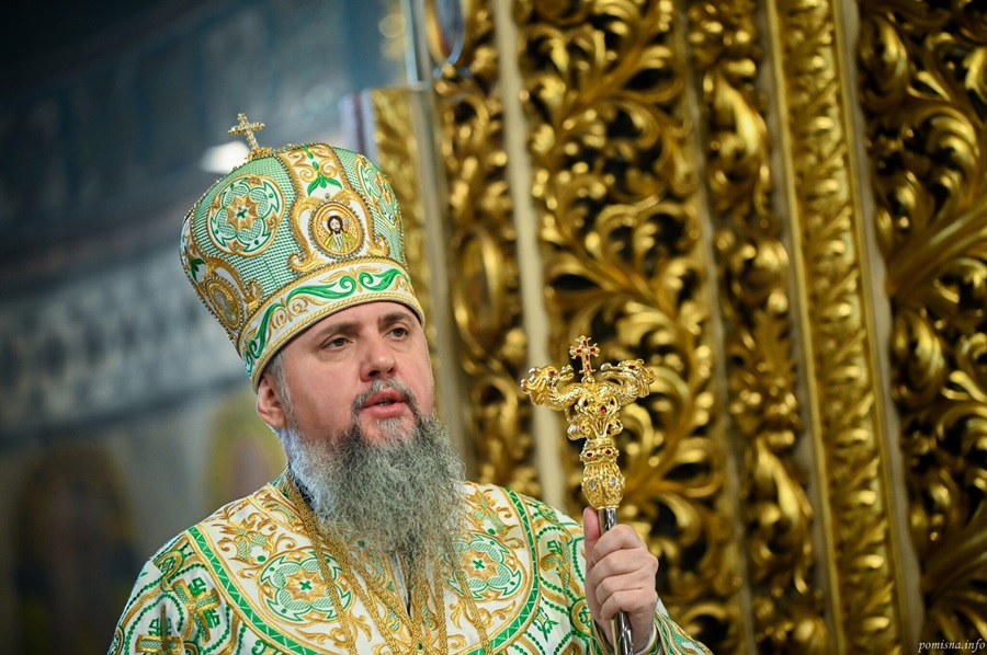 Він несе хрест, а не корону: духовна суть Входу Господнього у Єрусалим