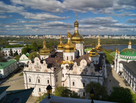 Страсний тиждень у Лаврі: духовне очікування Воскресіння