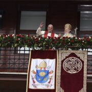 Вселенський Патріарх про Папу Франциска: «Справжній брат у Христі»