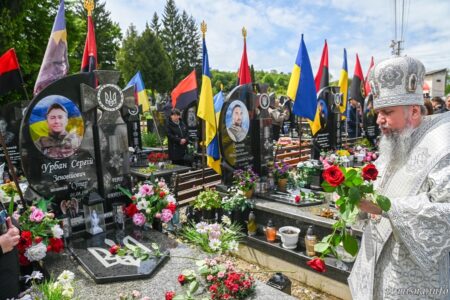 Хресний хід і заупокій: вшанування воїнів-героїв у Миколаєві