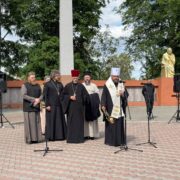Молитва і пам’ять: у Гоголеві відкрили Алею Слави на честь героїв