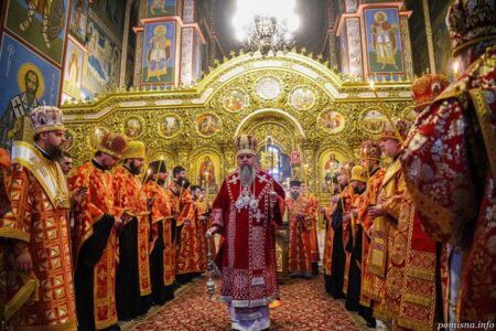 Свято духовного єднання: Всенічна у Михайлівському соборі під проводом Митрополита Епіфанія