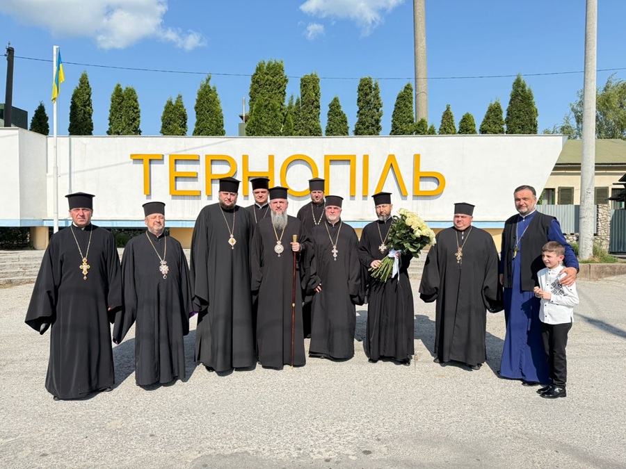 Світло молитви на Тернопільщині: Митрополит Епіфаній очолить богослужіння і хресний хід
