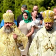 Чернігівщина молитовно вшанувала апостолів: служба за участі митрополита Іларіона