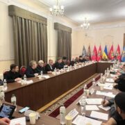 Митрополит Іоан на зустрічі з Міноборони: духовенство — поруч із захисниками