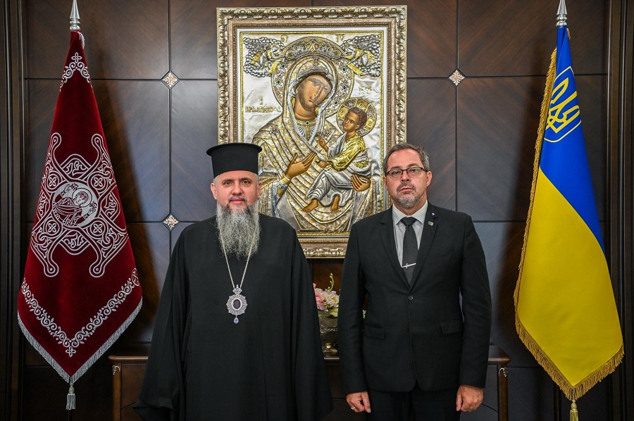 Голос віри серед голосів держав: Митрополит Епіфаній на нараді послів
