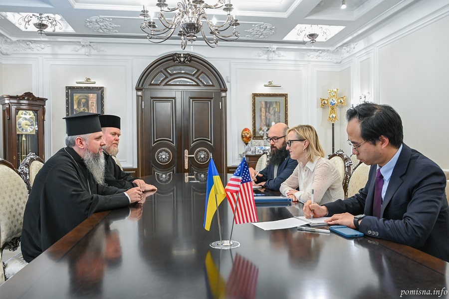 Віра проти зброї: Митрополит Епіфаній подякував США за підтримку України
