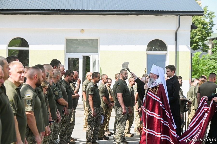 Благословення воїнів: молебень ПЦУ у військовій частині
