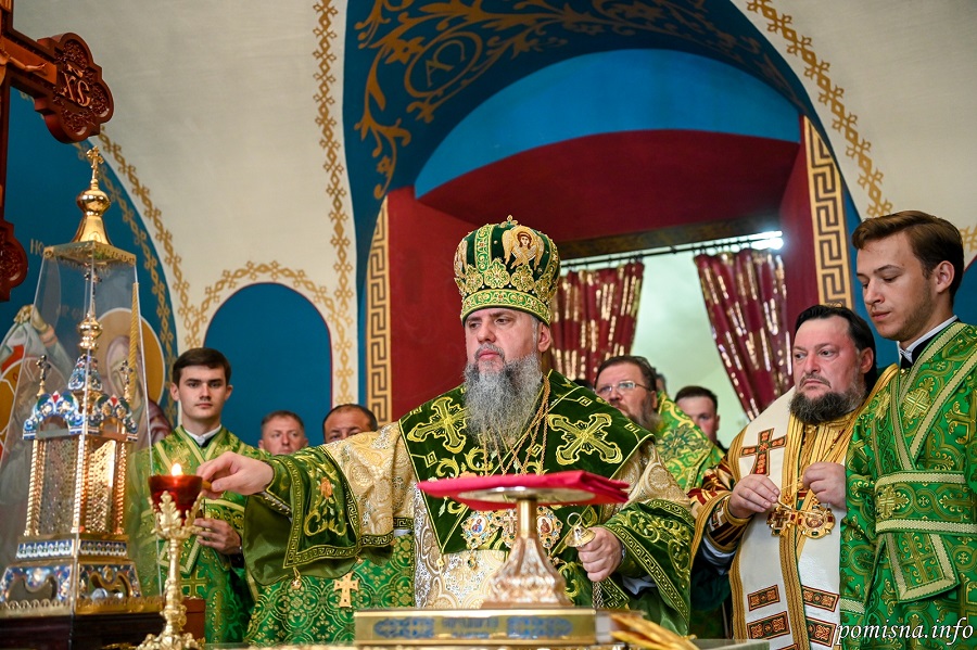 Благословенне богослужіння: у Кам’янці Митрополит Епіфаній освятив престол
