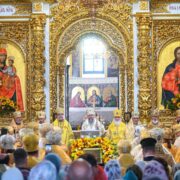 Митрополит Епіфаній в Романкові: молитва за Україну й нагородження настоятеля