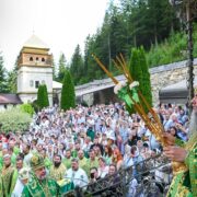 Серед карпатських гір – голос Церкви: Митрополит Епіфаній у Манявському монастирі
