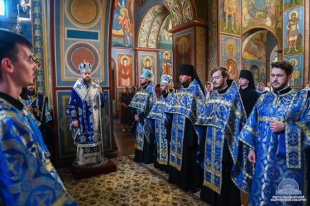 У столиці молилися перед іконою Божої Матері «Всецариця»