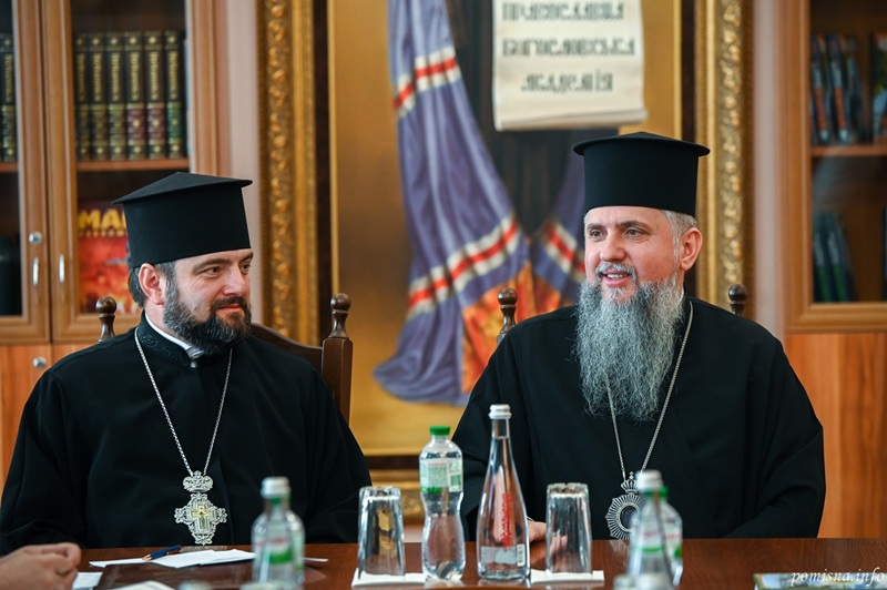 У Київській богословській академії розпочався новий навчальний рік із молитви та настанов Митрополита Епіфанія
