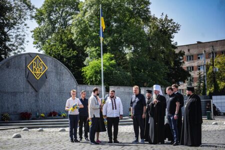 У Львові помолилися за воїнів, полеглих за Україну: участь Предстоятеля ПЦУ