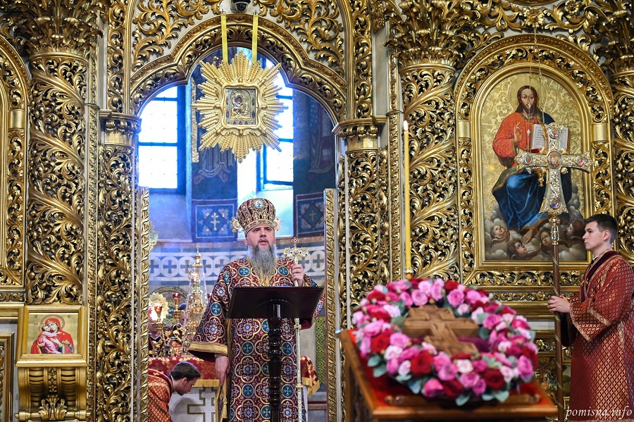 З Хрестом до перемоги: Церква про сенс боротьби у дні війни