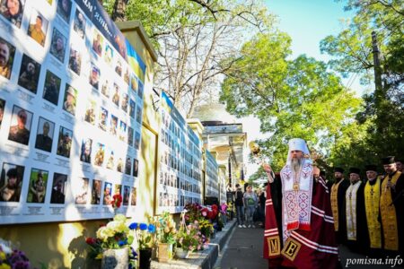 У Одесі вшанували героїв: молитва і нагороди від Митрополита Епіфанія