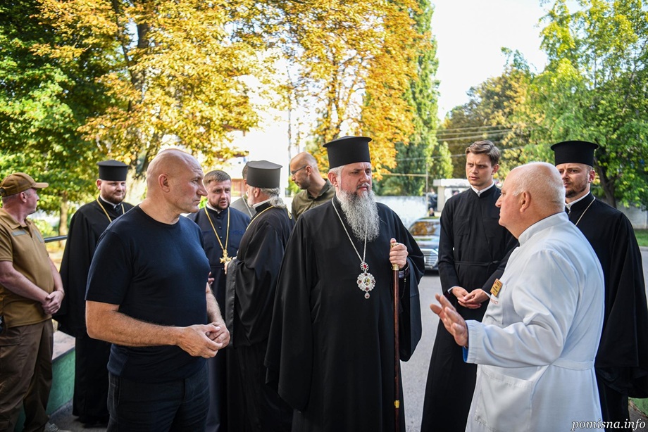 Візит Митрополита Епіфанія до Черкас: духовна підтримка воїнам і медикам
