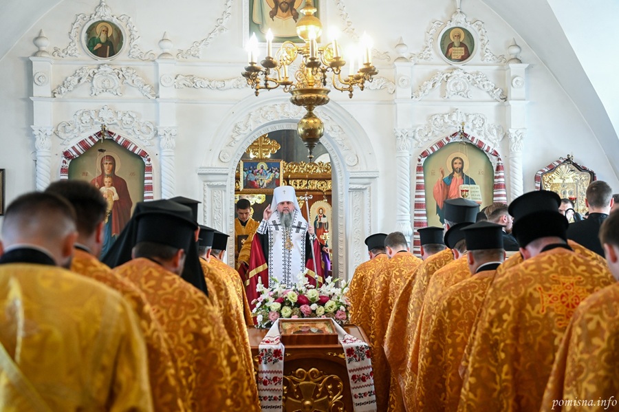 «Найголовніше – не диплом, а духовне зростання», – Митрополит Епіфаній до студентів КПБА