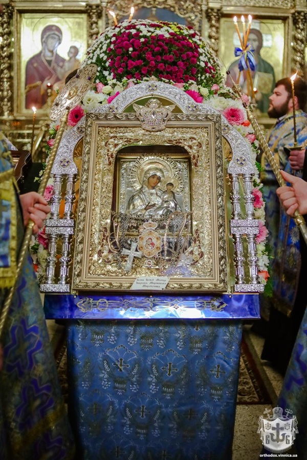 Мироточива Іверсько-Мирненська ікона Пресвятої Богородиці прибула до Вінниці