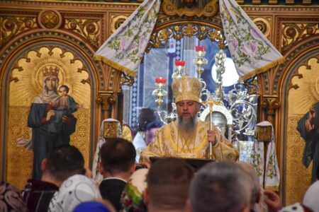У Чернівцях відзначили 150 років університету молитвою з Предстоятелем ПЦУ