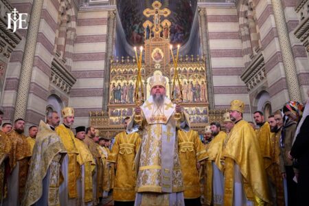 «Віра і розум — це два крила людини»: слово Митрополита Епіфанія у Чернівцях