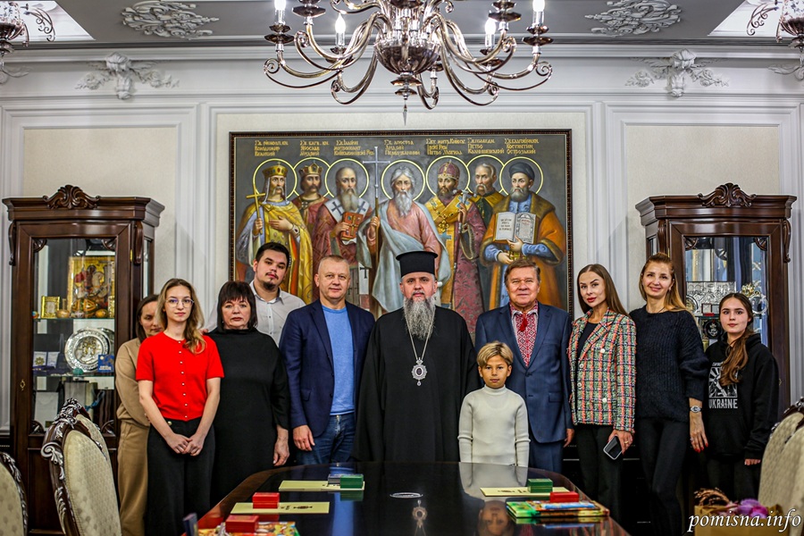 Предстоятель ПЦУ зустрівся з волонтерами та благодійниками: «Ваше служіння — прояв християнської любові»