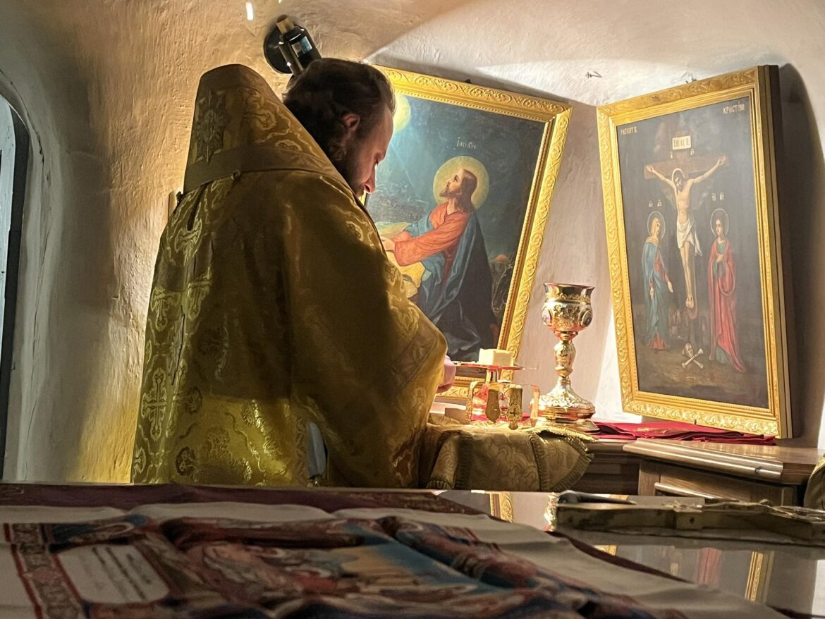 Києво-Печерська лавра: місце молитви, що знову шукає свого відродження
