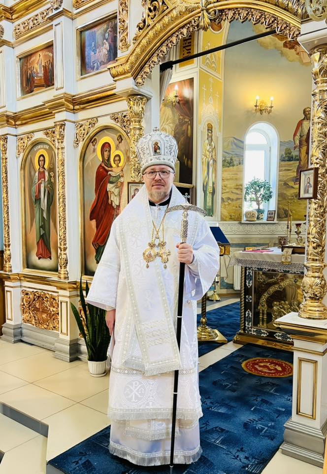 «Світло в темряві світить»: Різдво Христове у слові архіпастиря Донеччини