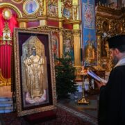 Дар віри і вдячності: у Золотоверхому монастирі освятили ікону Миколая Чудотворця