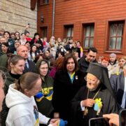 У Стамбулі родини українських захисників звернулися до світового православ’я
